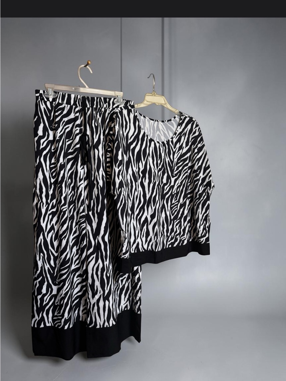 SHEIN Black & White Zebra Print Pantsuit Set